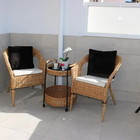 Big Sun Terrace Renovated 2-bedroom Luxury Duplex