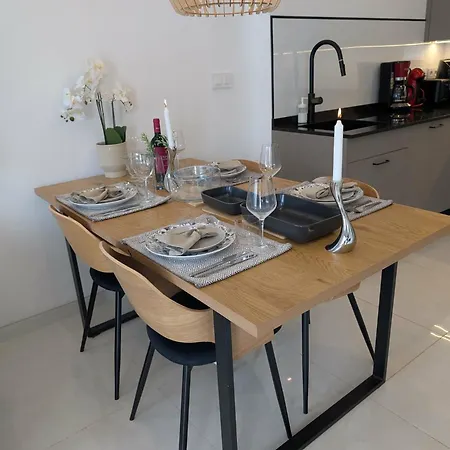 Apartment Big Sun Terrace Renovated 2-bedroom Luxury Duplex *